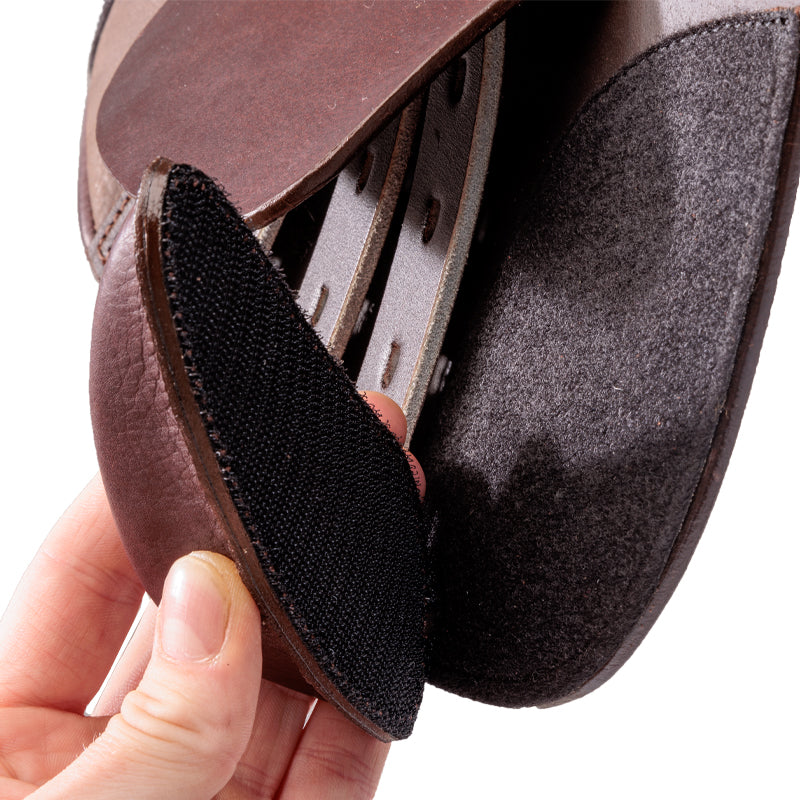 Kavalkade - Jumping Saddle "CATO" - side panel opening up close brown