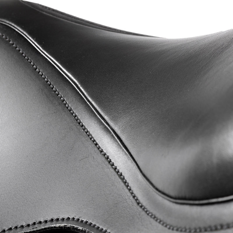 Kavalkade - Jumping Saddle "CATO" - seat view up close black