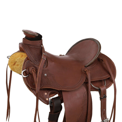 Showman Signature Series Wade Roping Saddle - side view up close